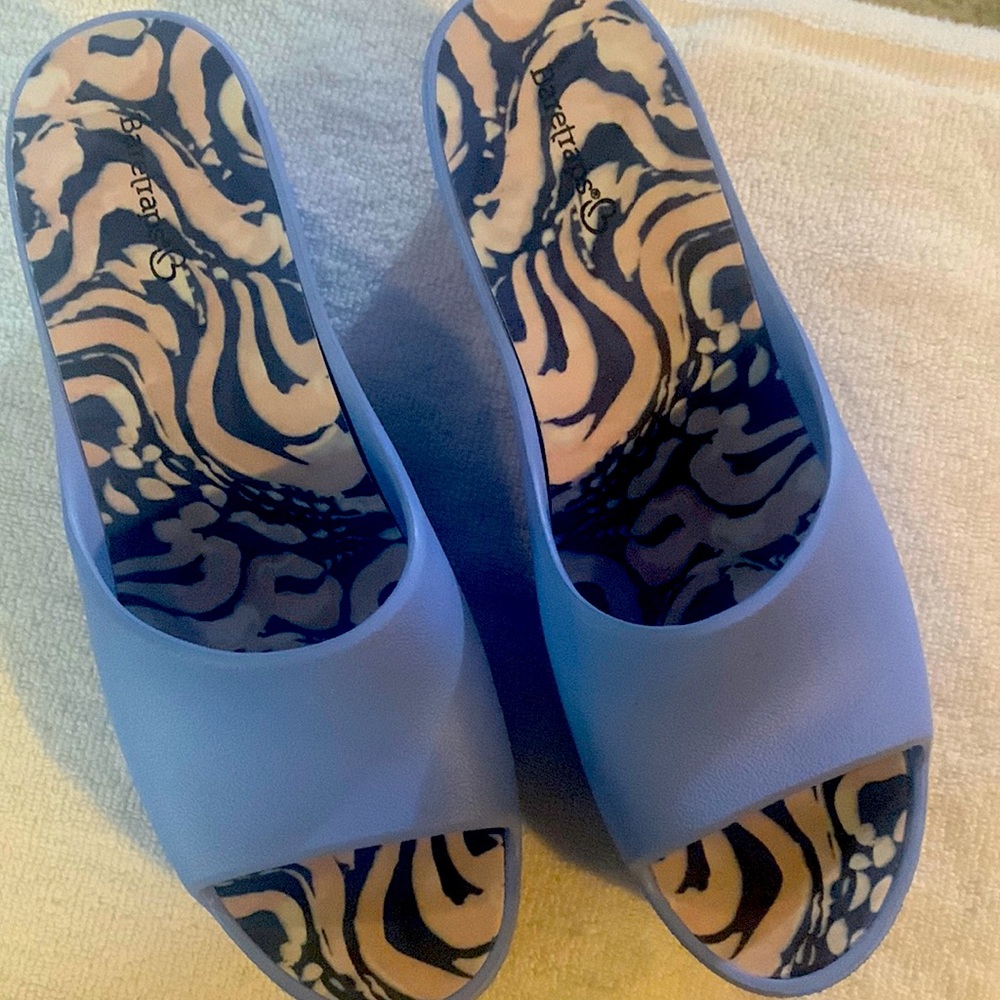 Brand New! Wedge Heels Bare Traps Sandals